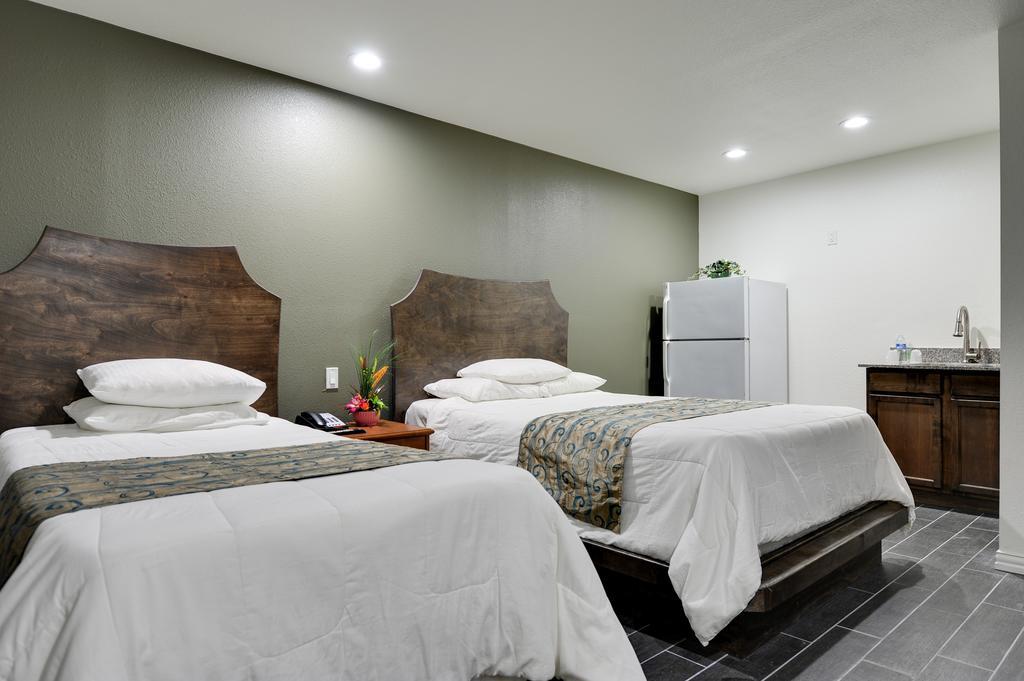 Romantic Inn & Suites Dallas Room photo